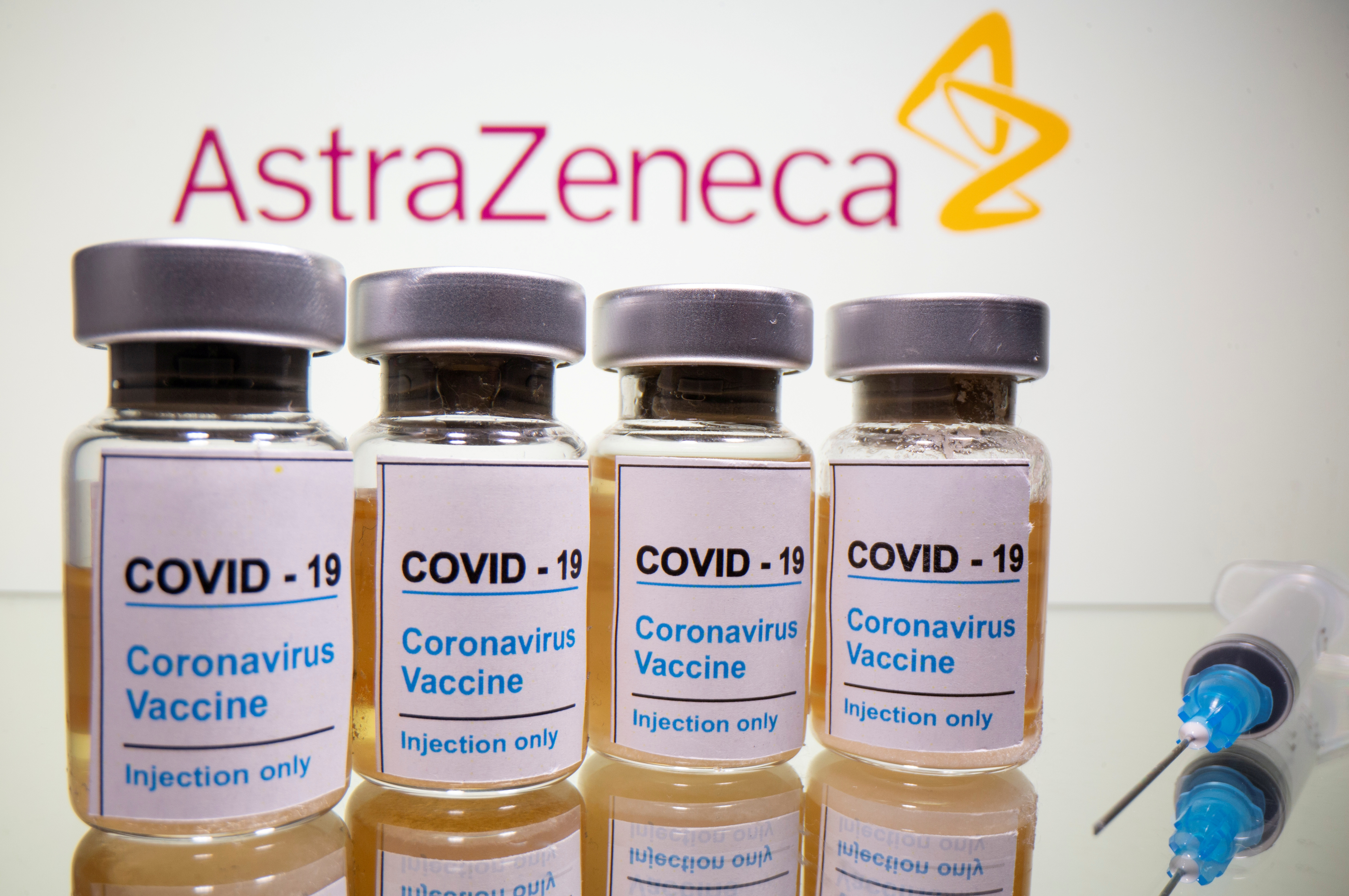 La vacuna Covid-19 de AstraZeneca tiene una eficacia de 70%