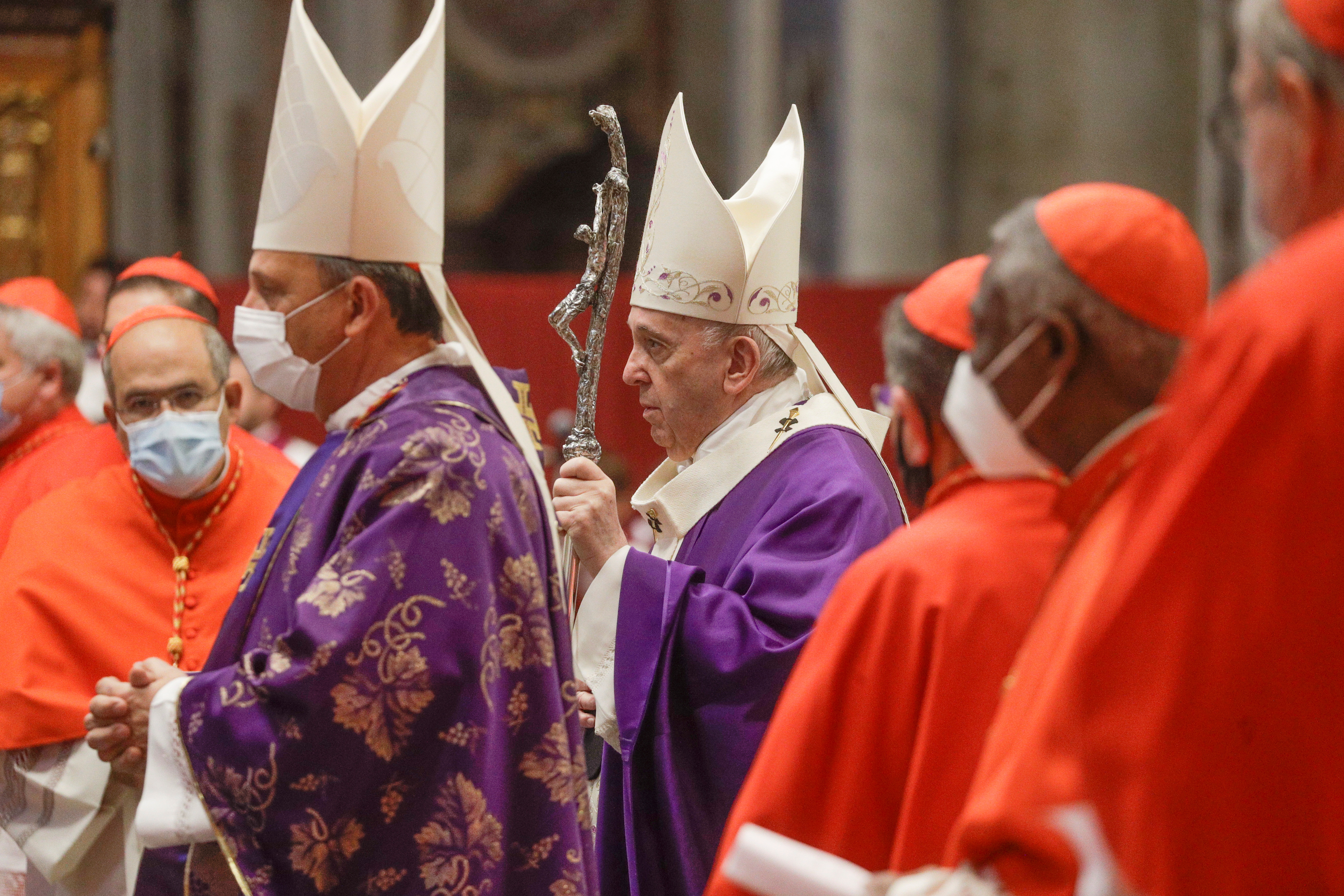 El papa Francisco pide mayor sobriedad y atención a los vecinos en tiempo de pandemia