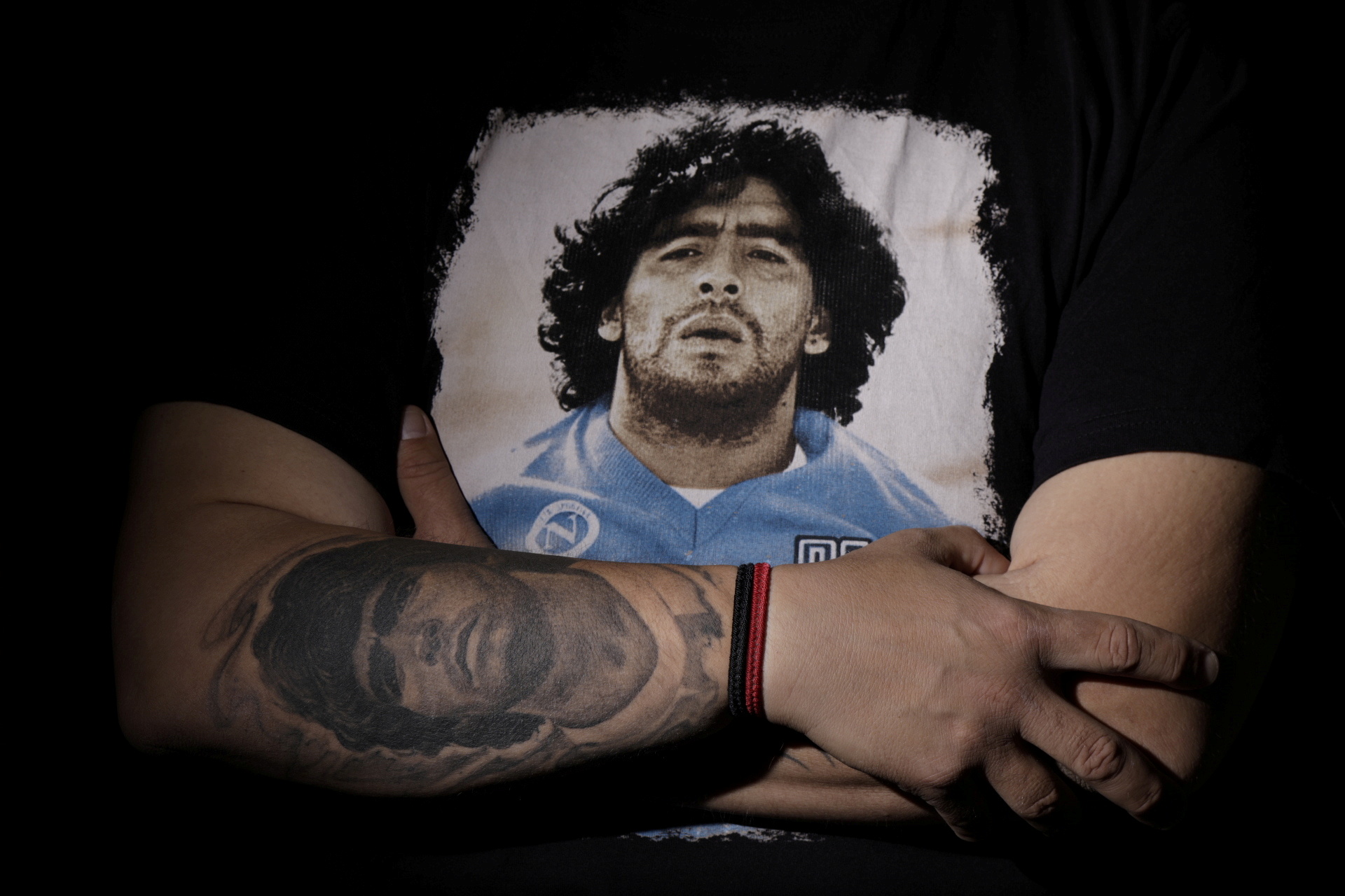 Argentinos celebran con tatuajes su “amor eterno” por Maradona (FOTOS)