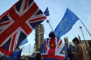 Reino Unido prepara enfrentamiento con UE por comercio de acciones