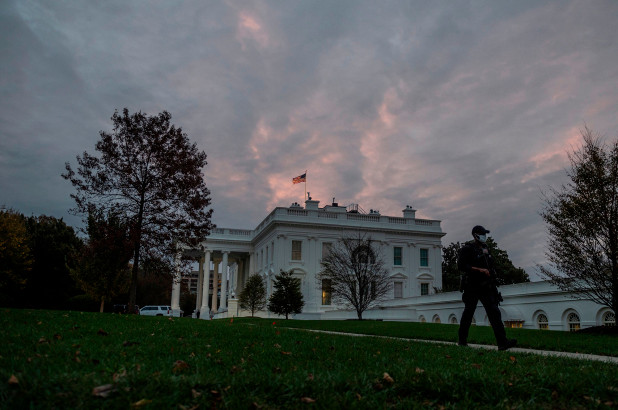 La Casa Blanca construye una valla para protegerse de las protestas electorales