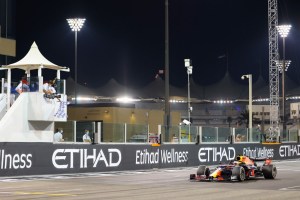 Verstappen ganó el último GP de la temporada de Fórmula 1 en Abu Dabi
