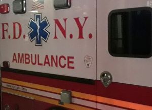 Un brutal choque dejo dos heridos y un muerto en Queens