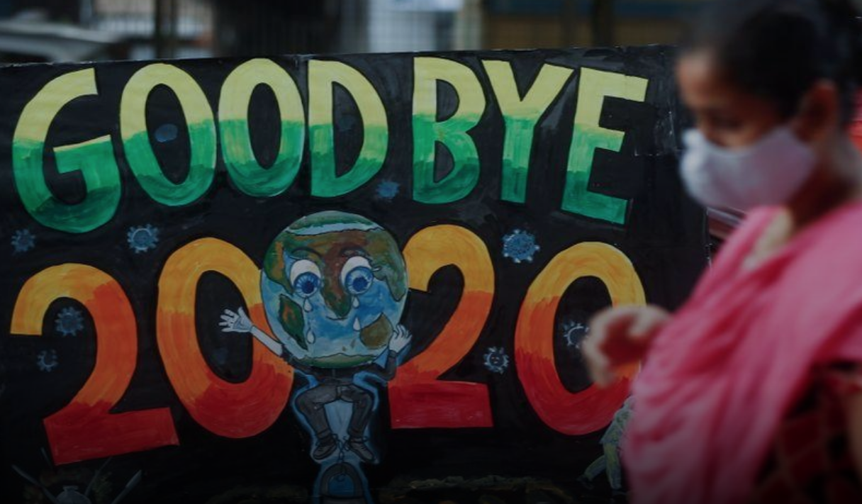 Tras un desgarrador 2020, Asia entra “de puntillas” en el Año Nuevo