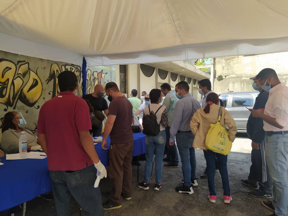 EN IMÁGENES: Alta participación de ciudadanos en San Bernardino ante la Consulta Popular #12Dic
