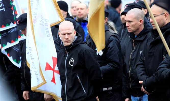 Alemania prohíbe un grupo neonazi