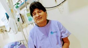 Dan de alta a Evo Morales tras permanecer dos semanas internado por Covid-19