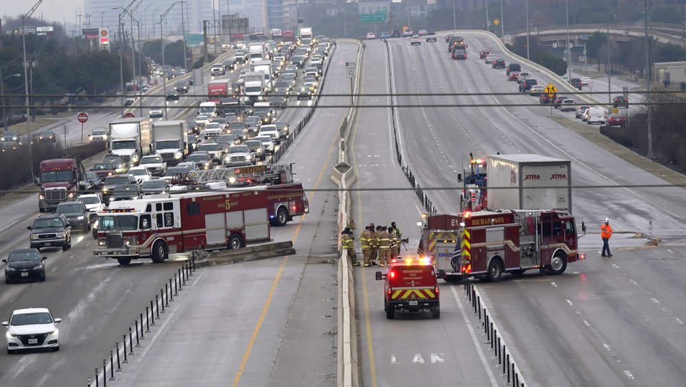 En VIDEOS: La terrible megacolisión que involucró a más de 100 vehículos en Texas
