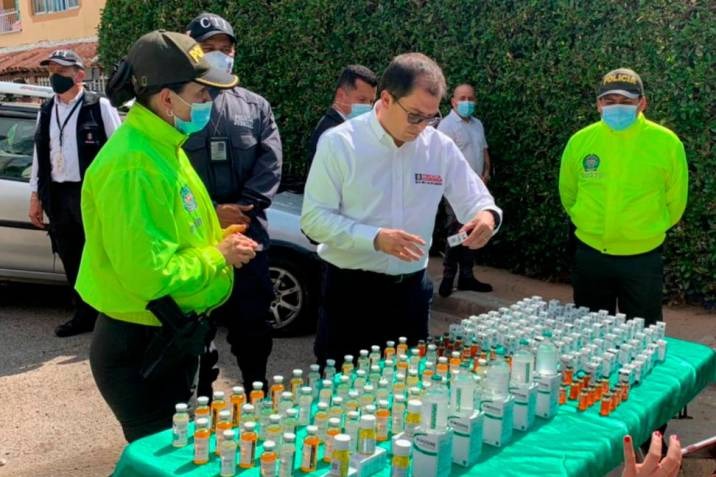 Autoridades incautan más de una tonelada de medicamentos falsos en Colombia