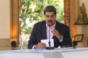 CNE írrito definirá si elecciones para gobernadores y alcaldes se realizan a la vez, según Maduro