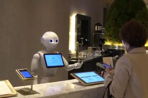 Los robots de compañía reconfortan a los japoneses durante la pandemia