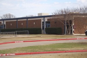 Niños obligaron a un afroamericano a beber orina en una escuela de Texas