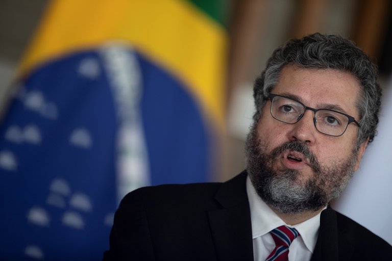 Renunció Ernestro Araújo al cargo de canciller de Brasil