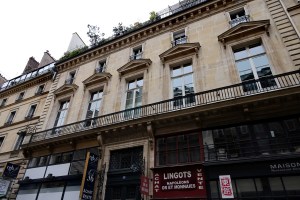 Multan a casi mil clientes por tener “lujosas cenas” en restaurantes clandestinos de París