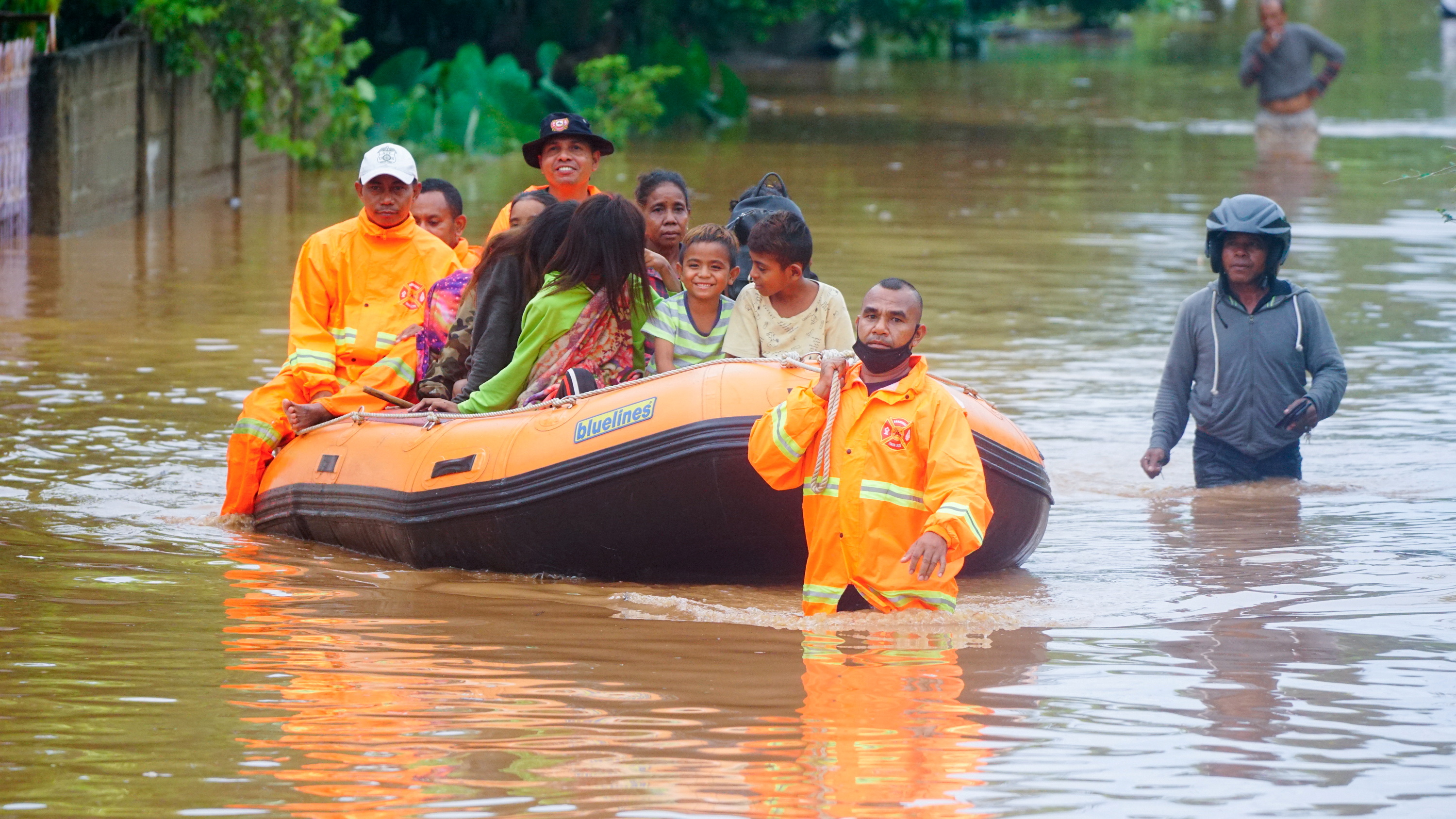 Un ciclón tropical deja más de 100 muertos en Indonesia y Timor Oriental