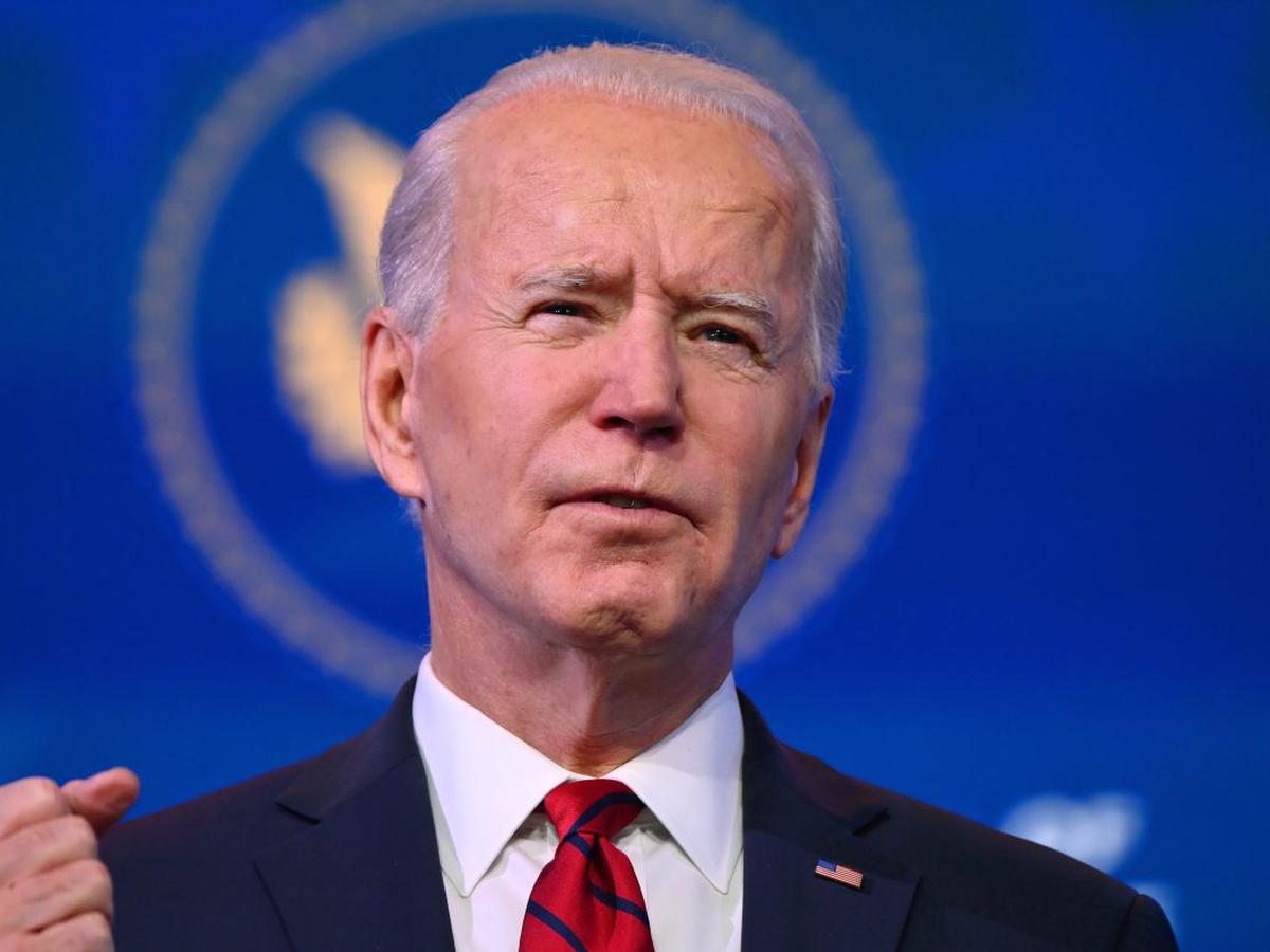 Biden llama a la calma tras la muerte de un joven negro cerca de Minneapolis