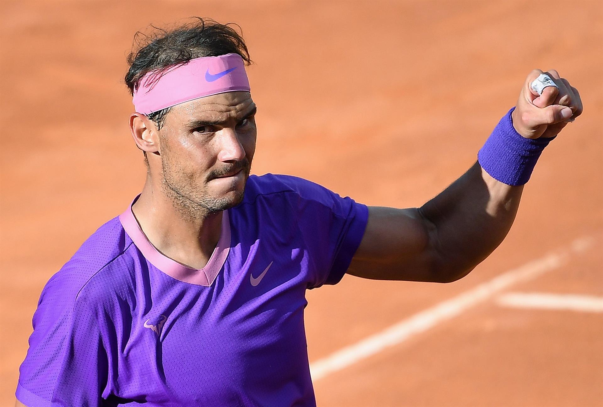El tenista español Rafael Nadal anunció su regreso a las canchas en diciembre