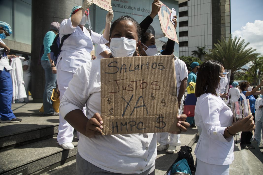 Monitor Salud exigió un salario digno para los enfermeros de Venezuela en su día