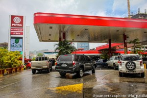 Precio de la gasolina subsidiada tras la reconversión monetaria aumentó 100%