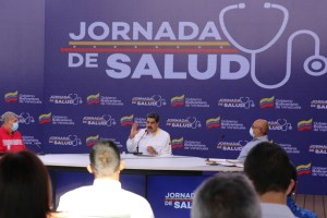 Con unas “mega elecciones”, Maduro alabó postura del írrito CNE a su servicio