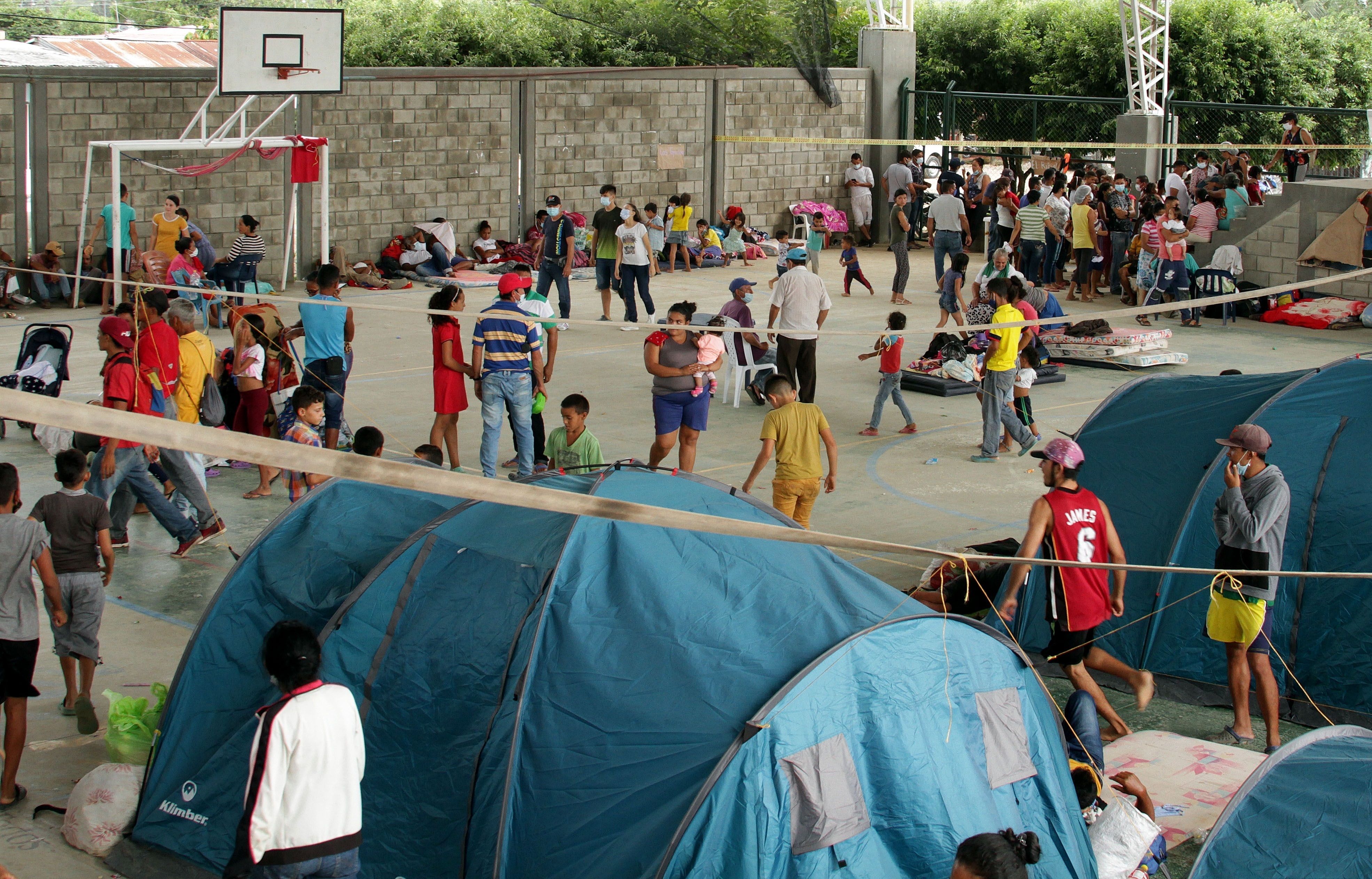 La ONU pide 1.700 millones de dólares para apoyar a refugiados venezolanos