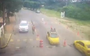 Sin revisión minuciosa: Así ingresó el carro bomba a la Brigada del Ejército en Cúcuta (VIDEO)