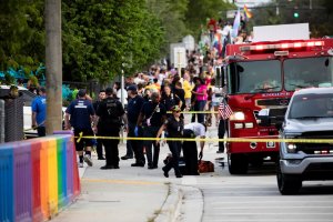 Sujeto murió tras ser embestido por un camión durante la marcha del orgullo Lgbtq en Florida