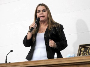 Iris Varela volvió asegurar que dejó en 95 % la pacíficacion de las cárceles en Venezuela (VIDEO)