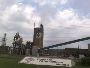 Solo con nueva ley y cambio político se recuperará la industria petroquímica en Venezuela