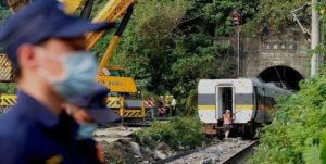 Accidente de tren en China dejó al menos nueve muertos