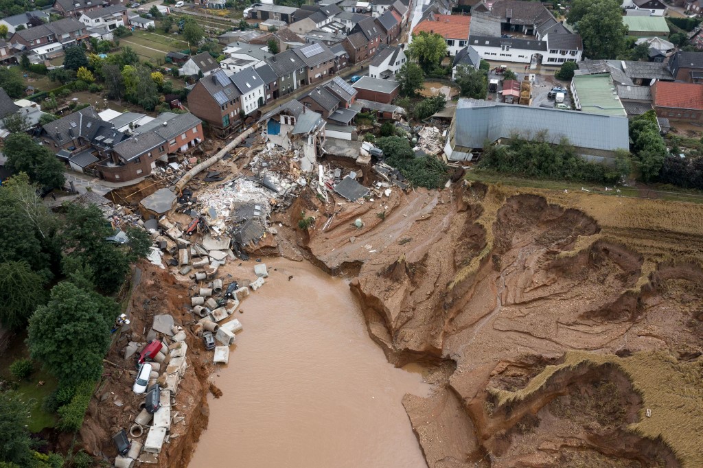 Las inundaciones en Alemania suman al menos 135 muertos