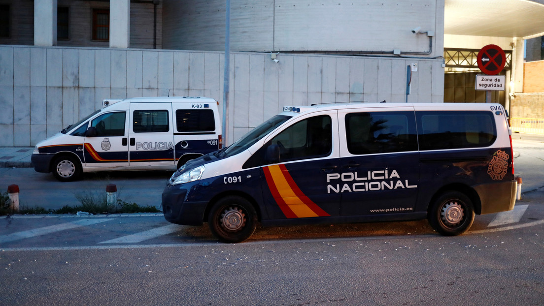Arrestan en España a tres personas que secuestraron a un hombre y lo mantuvieron cuatro días en una jaula