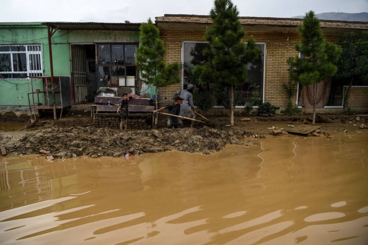 Al menos 40 muertos por las súbitas inundaciones en el este de Afganistán