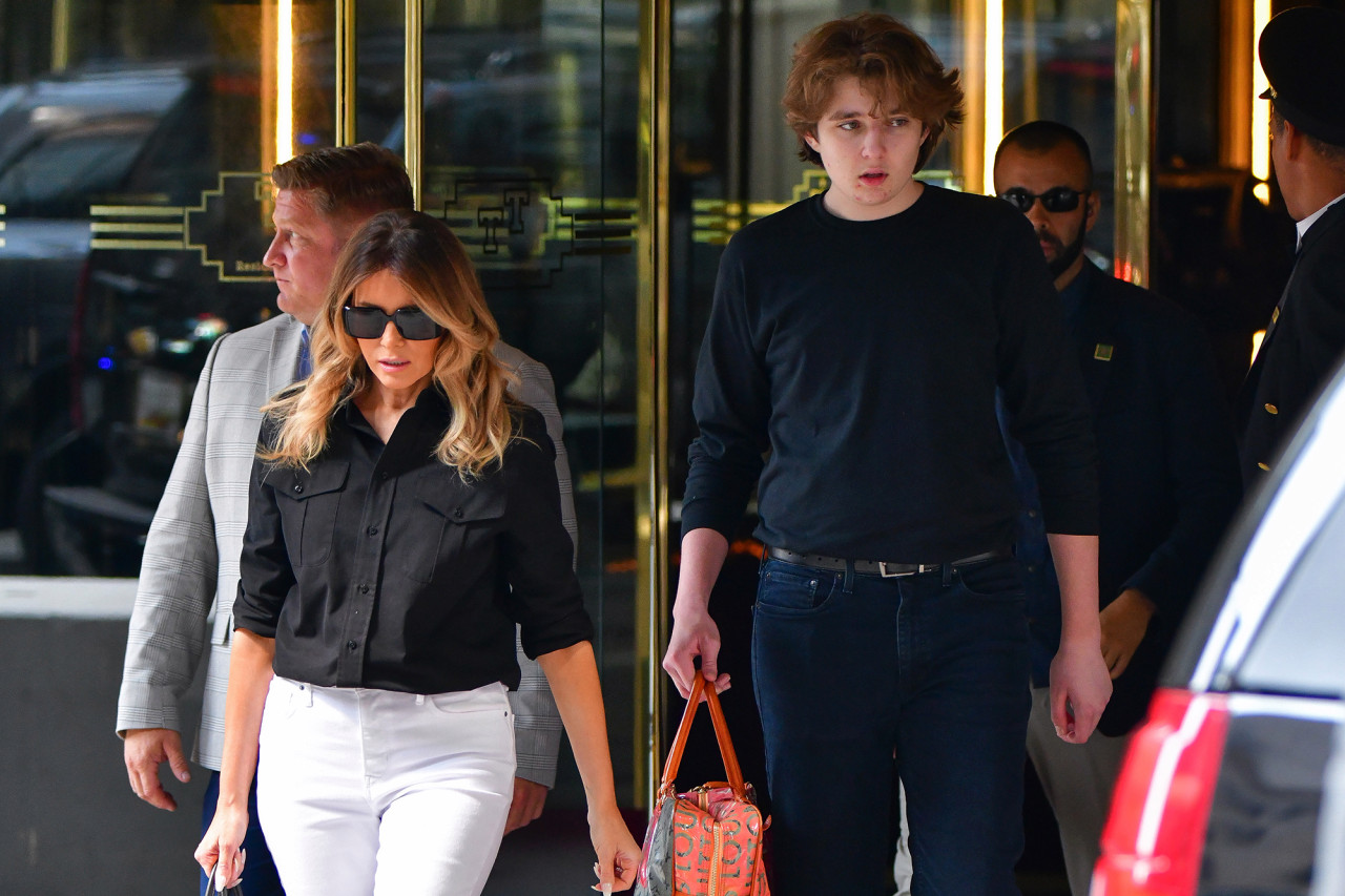 El impresionante cambio de Barron, el hijo de Donald Trump a su 15 años (FOTOS)