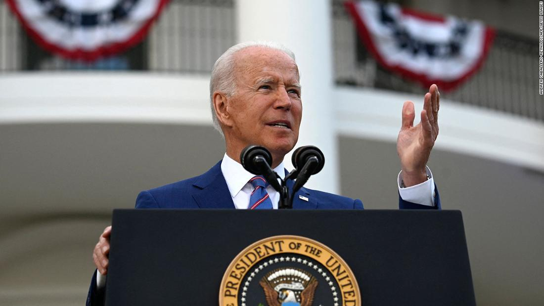 Biden afirmó erróneamente que 350 millones de estadounidenses están vacunados