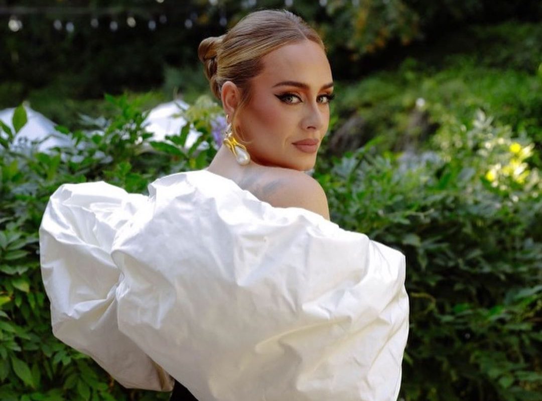 La cantante Adele anuncia su regreso a la música tras seis años desde su último álbum