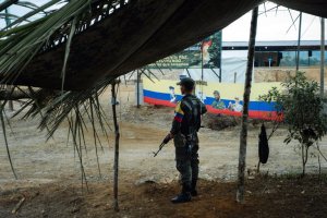 Jurisdicción Especial para la Paz en Colombia aceptó como víctima a mujer reclutada y acosada sexualmente a los 12 años por las Farc