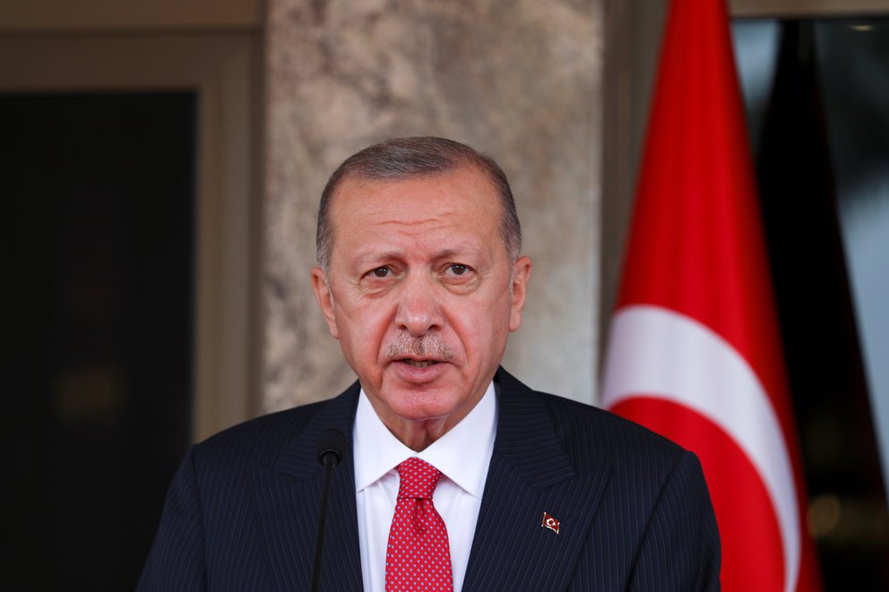Erdogan prometió castigar a los autores del ataque terrorista en Estambul