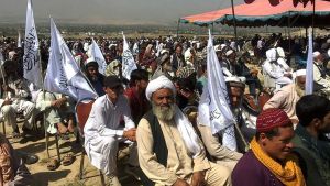 Pakistán y los talibanes acuerdan el cese de las tensiones y facilitar el cruce fronterizo a civiles y mercancía