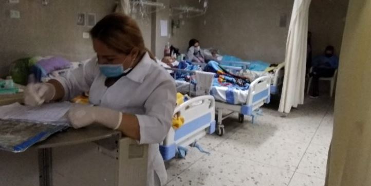 Salud en crisis: Hospital de Pueblo Llano en Mérida sin médicos y sin planta eléctrica