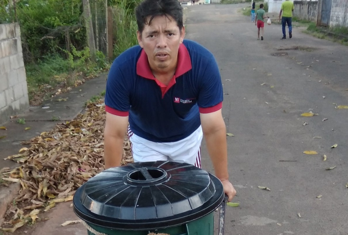 La travesía que sufren los habitantes de Upata para conseguir un poco de agua (FOTO)