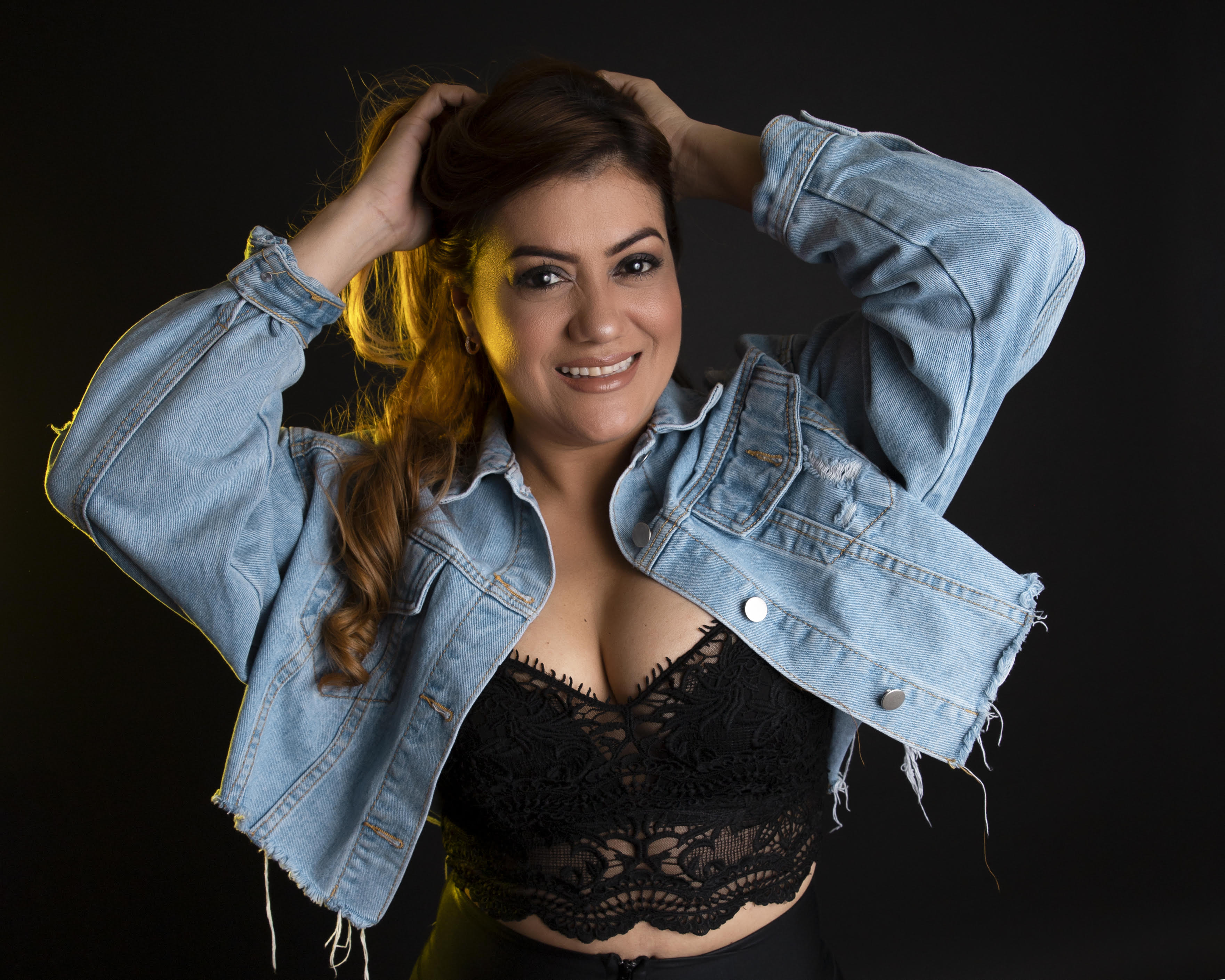Robenis González feliz por el éxito “Un cover para Venezuela”
