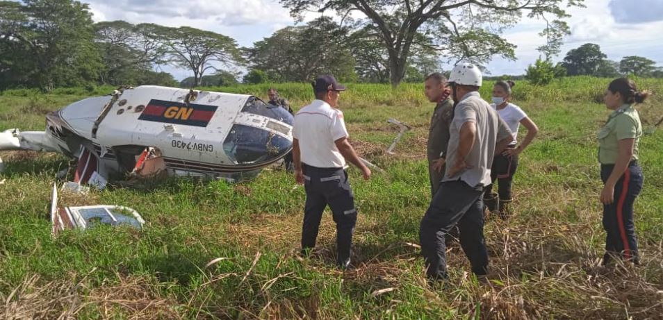 Helicóptero de la GNB se estrelló en una finca zuliana (Fotos)
