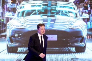 Acciones de Tesla cayeron un 12% y sufrieron su peor desempeño del año tras tuit de Musk