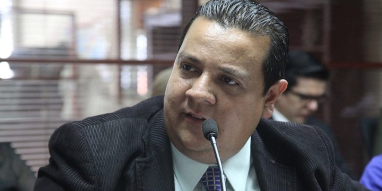 FundaRedes alertó que la salud de Javier Tarazona se deteriora tras cinco meses en prisión