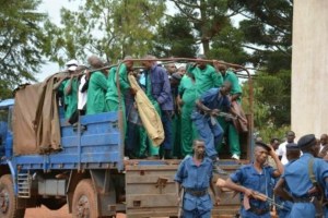 Al menos 38 muertos y 69 heridos graves en incendio de una cárcel en la capital de Burundi