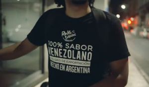 Industria de bebidas argentina lanzó su mensaje de Navidad inspirado en la diáspora venezolana (Video)