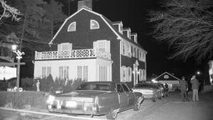 Los fantasmas de Amityville y la masacre de una familia: sucesos sobrenaturales, abusos, incesto y demonios