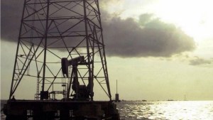 With help from Irán, Venezuela doubles oil production despite U.S. sanctions