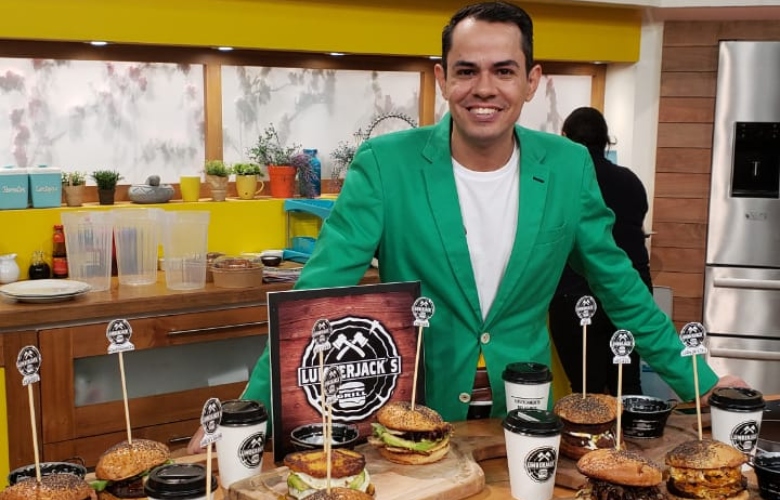 Influyente: Caraqueño se posiciona como embajador de la gastronomía en Chile